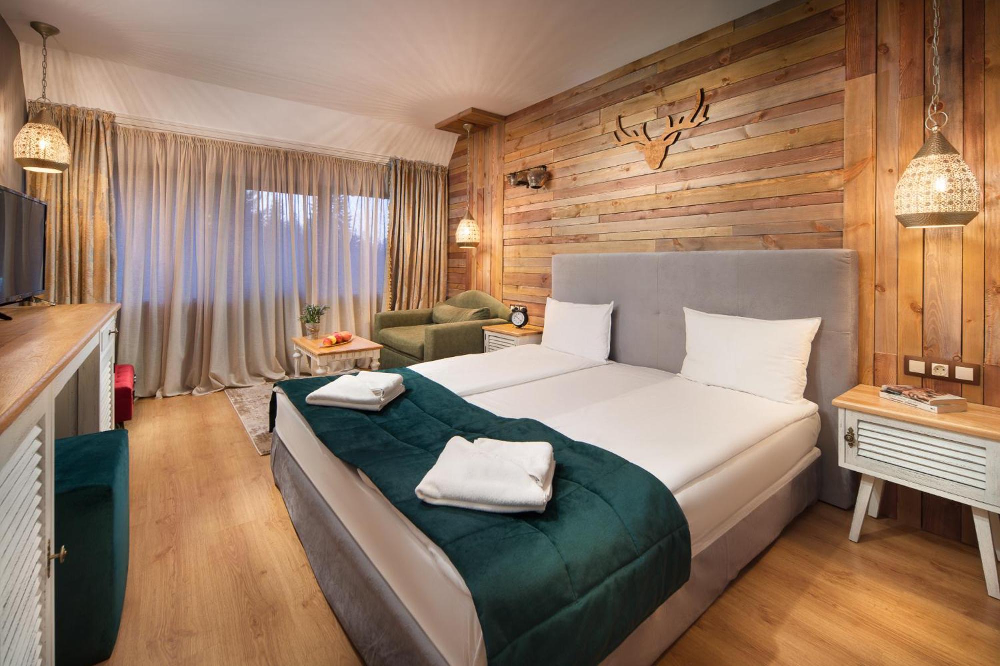 Mоura Boutique & Spa
