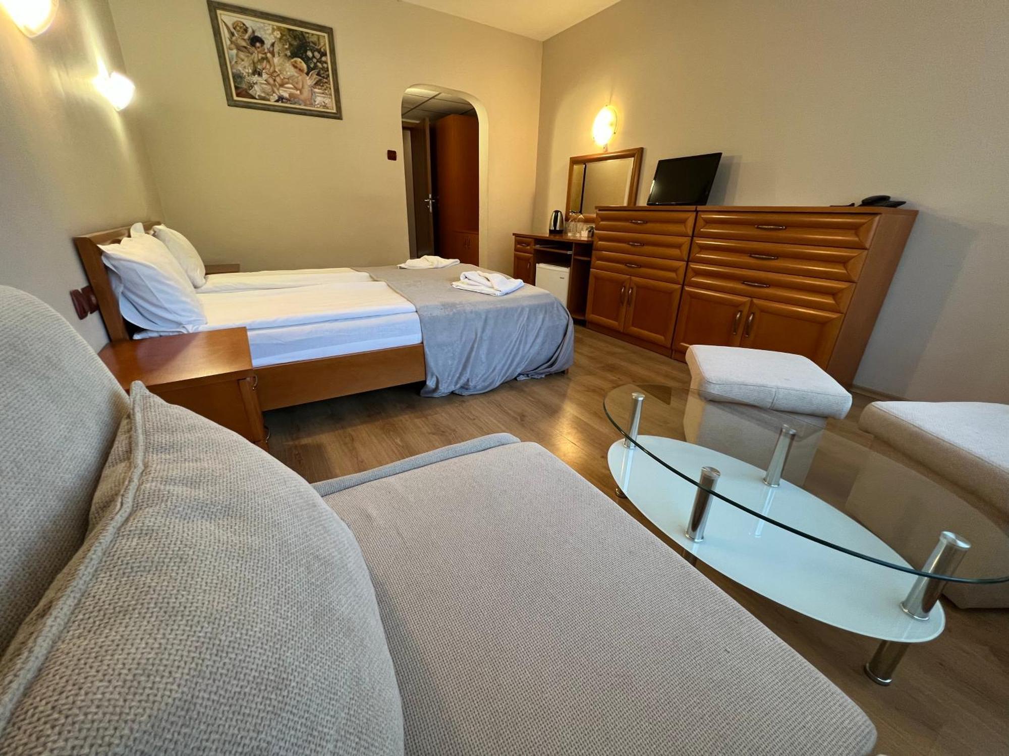 Mоura Boutique & Spa